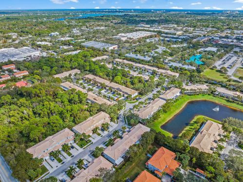 330 Timberwalk Trl, Jupiter FL  33458-5594 exterior