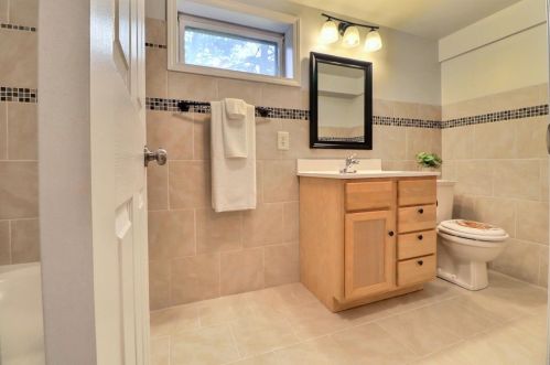 1708 Beulah Vista Blvd, Valpo IN  46383-3002 exterior