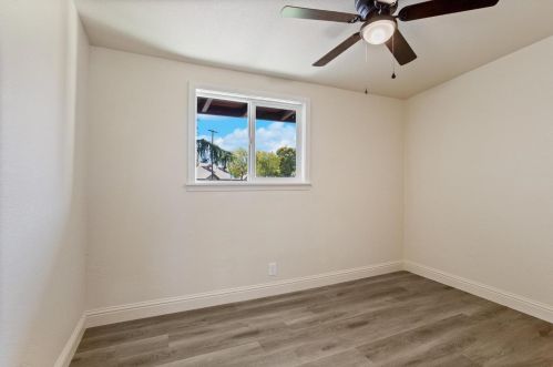 2720 Sparks Way, Modesto CA  95350-1744 exterior