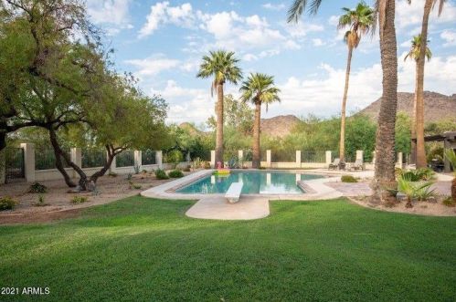 5000 Road Runner Rd, Scottsdale AZ  85253-3023 exterior