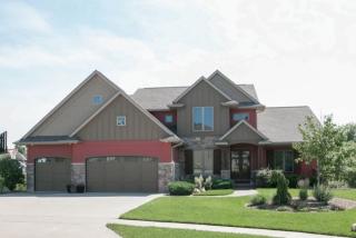 2026 Diamond Mil Cir, Iowa City, IA 52241-1485