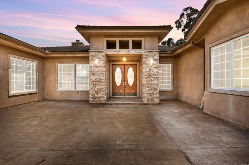2152 Star Ln, Alpine, CA 91901-2868