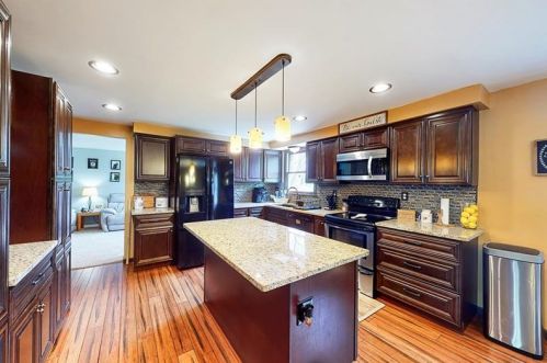 1356 Timberwood Dr, Pittsburgh, PA 15241-3412