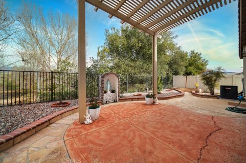 1562 Green Creek Trl, Beaumont CA  92223-7364 exterior