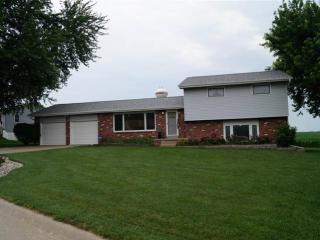 1610 Walnut Dr, Arlington, NE 68002-3048