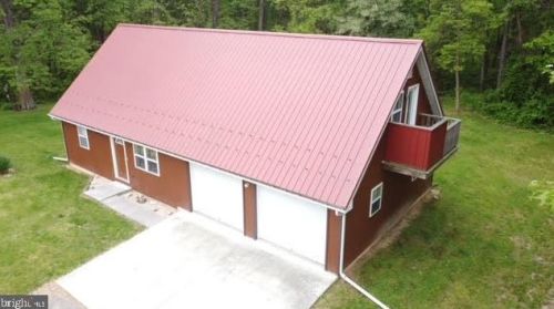 44 Irish Gap Rd, North Newton, PA 17241-9514