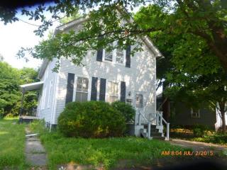 1616 Chatham St, Racine, WI 53402-4905