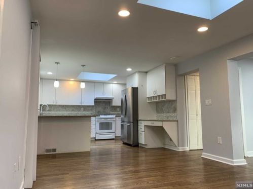 153 Sunset Ln, Tenafly NJ  07670-1652 exterior