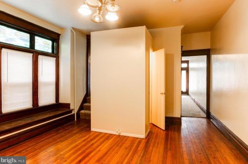 2346 Ellerslie St, Harrisburg PA 17104-2127 exterior