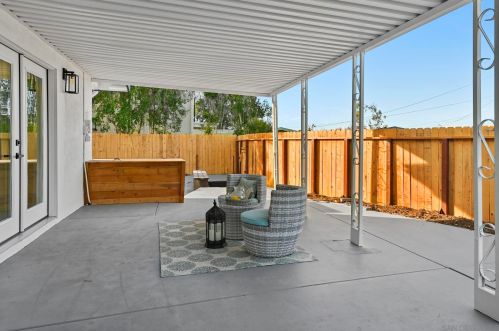 4570 Mount La Platta Pl, San Diego CA  92117-3045 exterior