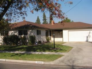3203 Simpson Ave, Fresno, CA 93703-1342