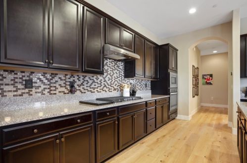 239 Clendenin Pkwy, Ripon CA  95366-9497 exterior