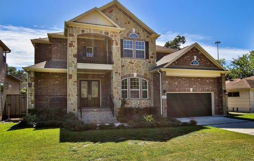 4627 Pine St, Bellaire, TX 77401-5505