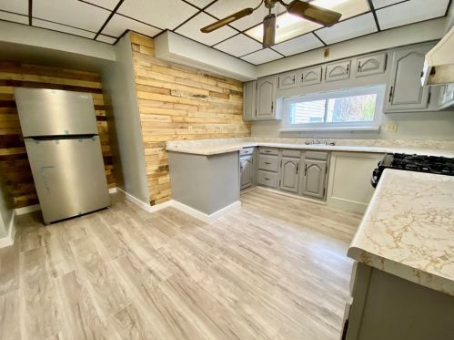 2194 Pauline Ave, Pittsburgh PA  15216-3517 exterior