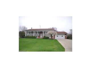 301 Old Oak Dr, Mecca OH  44410-1123 exterior