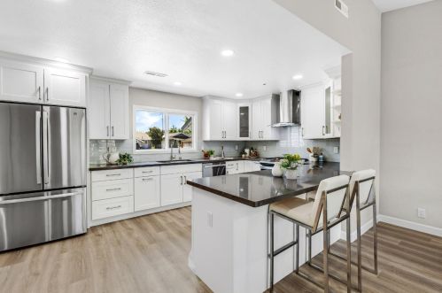 5737 Holland Ln, San Jose, CA 95118-3427