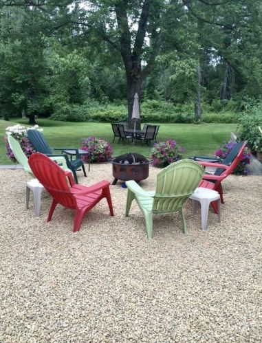 7 Harvey Rd, Londonderry NH  03053-7412 exterior