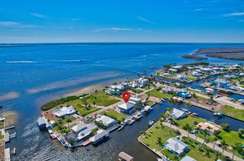 3420 1 Ave, Saint James City FL  33956-2001 exterior