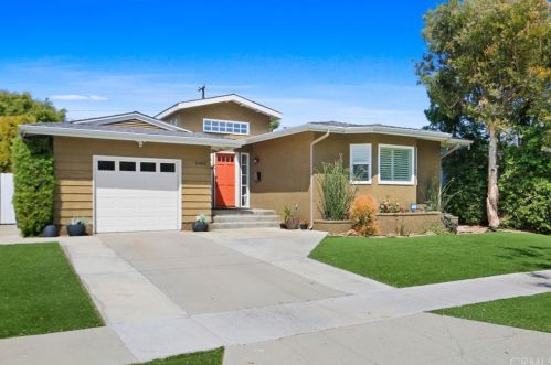 6455 Los Arcos St, Long Beach, CA 90815-2345