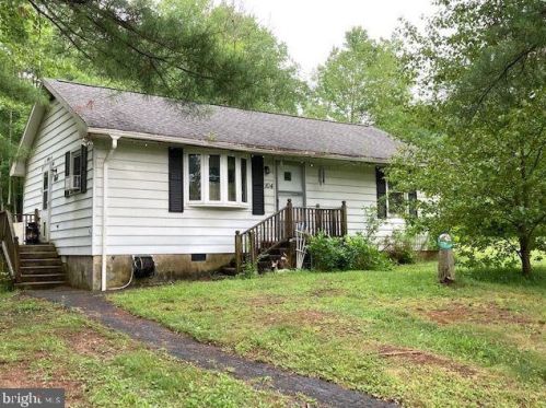 104 Pine Blvd, Molino, PA 17961-9615