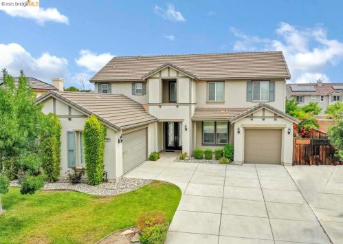 161 Coral Bell Way, Oakley, CA 94561-1883