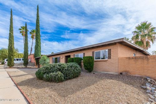 9326 30th St, Tucson AZ  85710-8006 exterior