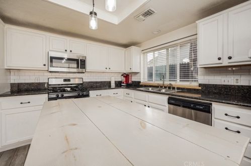 2544 Sunflower Ave, San Bernardino CA  92407-2222 exterior