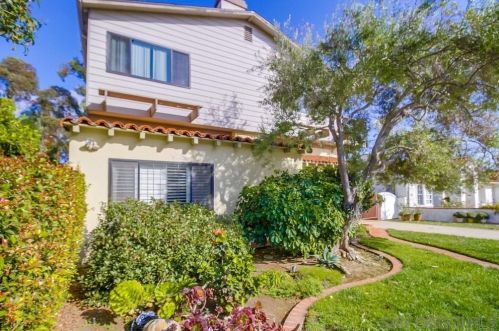 2913 Union St, San Diego, CA 92103-6034