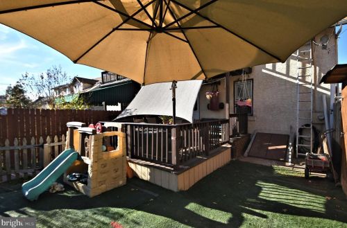 1424 Juniper St, Norristown PA 19401-3224 exterior