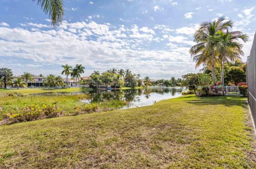 3471 177 Ave, Hollywood FL 33029-1672 exterior