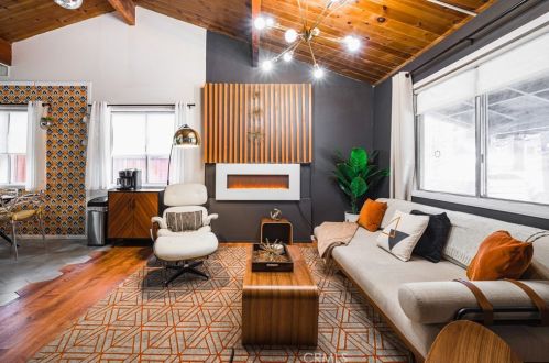 328 Sherwood Blvd, Big Bear City CA  92314 exterior