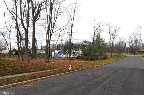 940 Limekiln Pike, Prospectville PA  19002-2301 exterior