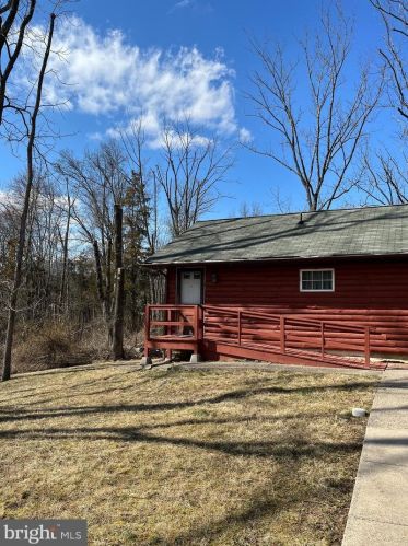 1520 Miller Ln, Upper Black Eddy, PA 18972-9429