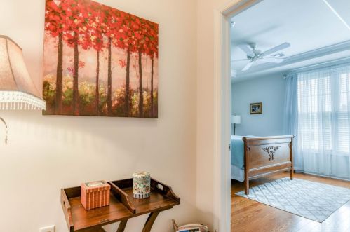 307 Regency Pl, Woodbridge NJ  07095-1032 exterior