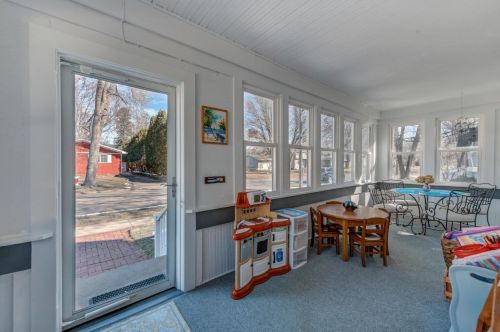 506 3rd St, New Johannesburg WI  54017-2015 exterior