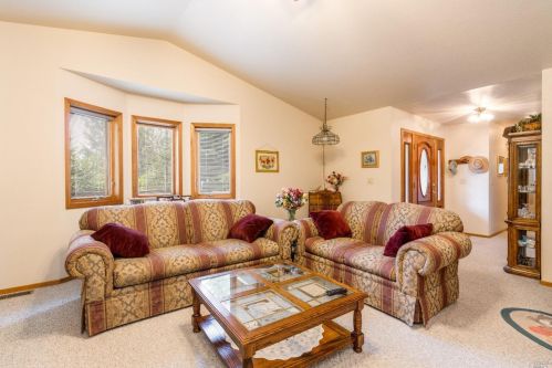 27421 Ridge Rd, Willits CA  95490-8985 exterior