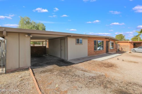 6746 Calle Mercurio, Tucson, AZ 85710-5647