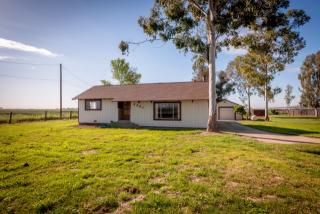 6481 Fargo Ave, Hanford, CA 93230-9768