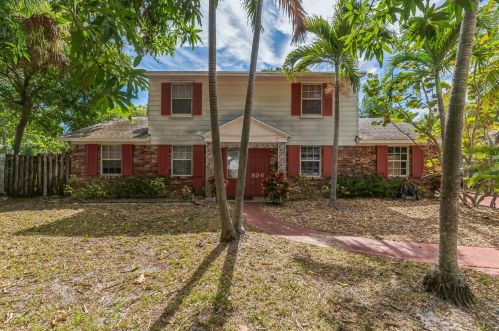826 Poplar Dr, West Palm Beach, FL 33403-2036
