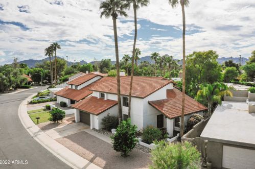 7528 Woodshire Cv, Scottsdale AZ  85258-2015 exterior