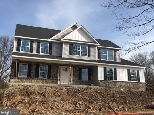 2376 Romig Rd, Gilbertsville, PA 19525-9730