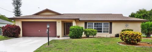 1405 30th Ter, Cape Coral, FL 33904-3940
