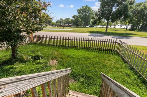 870 Broad St, Menasha WI  54952-3263 exterior