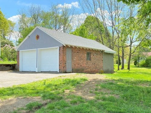 43 Berlin St, Auburn MA  01501-1125 exterior