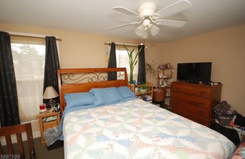 108 Mansfield St, Belvidere NJ  07823-1506 exterior