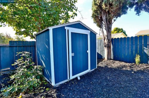 260 Patricia Ave, West Pittsburg CA  94565-4109 exterior