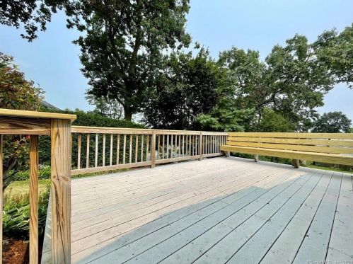 45 Kirkside Ave, Milford CT  06460-5919 exterior