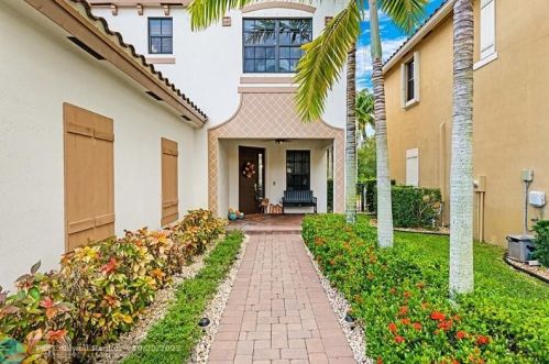 3812 Aspen Leaf Dr, Boynton Beach, FL 33436-1700