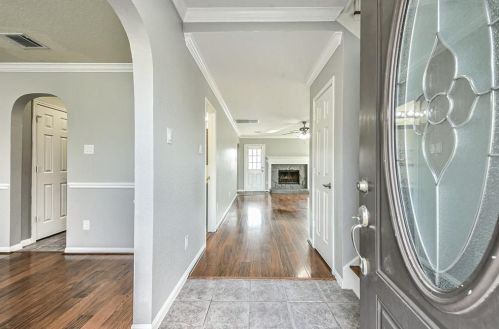 421 Spencer Lndg Ln, Morgans Point TX  77571-9147 exterior