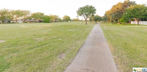 225 Charleston Dr, Victoria TX 77904-3814 exterior